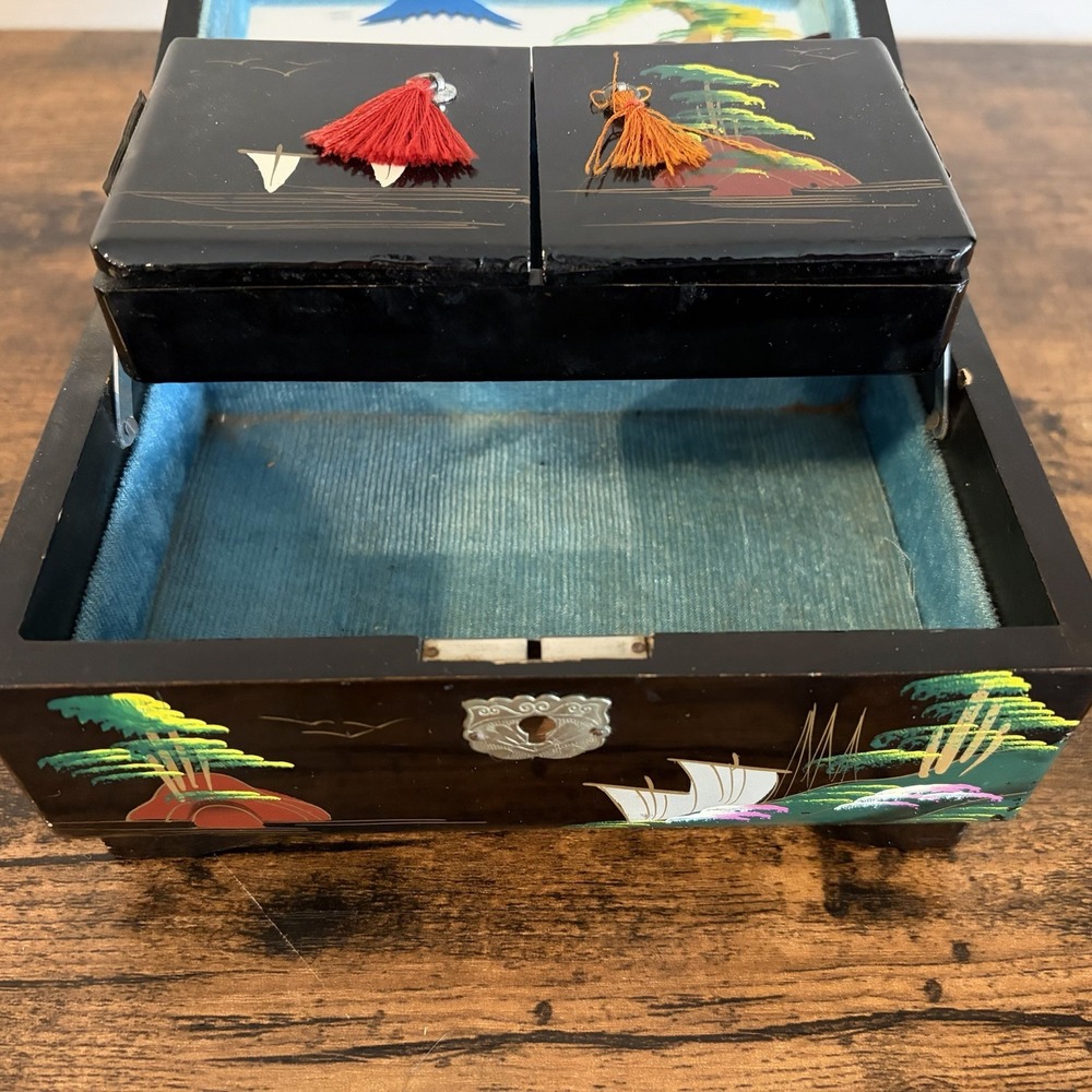 Japanese Black Lacquer Abalone Inlay Mt. Fuji Scenic Music Jewelry Box Vintage - Picture 6 of 12